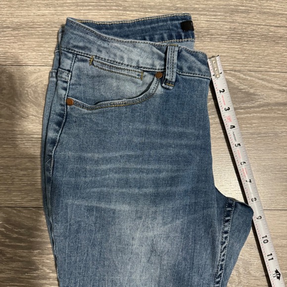 Max Jeans Low Rise Size 6 Medium Wash Frayed Hem Crop Flare Denim 28x24 Blue Y2K - Picture 8 of 10